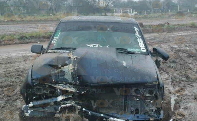 Choca, derriba poste y deja sin luz a varias colonias en Río Bravo