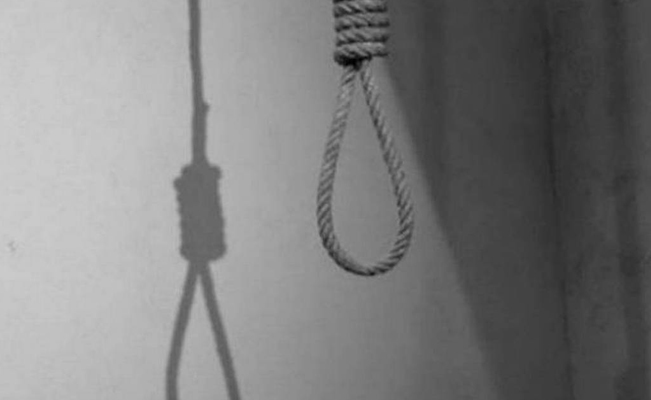 Hombre se cuelga al exterior de la casa de su novia en Río Bravo