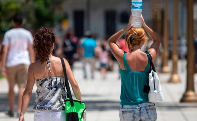Apagones y ola de calor extrema afecta a Argentina