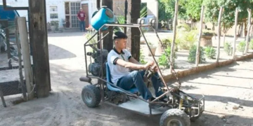 VIDEO: Estudiante del CONALEP crea vehículo para ir a la escuela 
