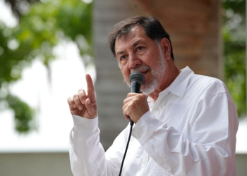 Fernández Noroña traza plan B: Cambiar la política por la literatura si no triunfa en internas