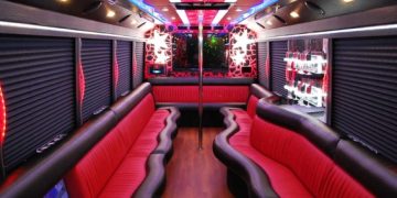 Party Bus: La nueva tendencia que fusiona diversión y strippers en la CDMX
