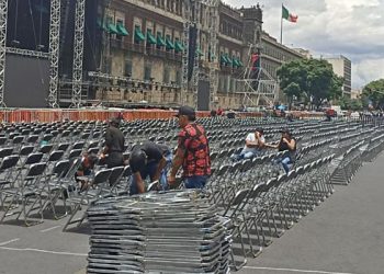 Se instalan áreas VIP para la “fiesta” de AMLO en el Zócalo; ¿A qué hora será?