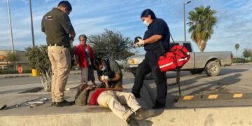 Hombre de tercera edad sufre caída en Matamoros