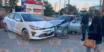 Accidente en el Eje Vial de Ciudad Victoria deja lesionados y daños materiales