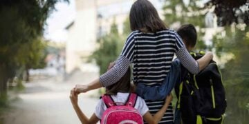 Apoyo económico para mujeres jefas de familia en CDMX: hasta 15 mil pesos en 2025 ¿Cómo acceder a él?