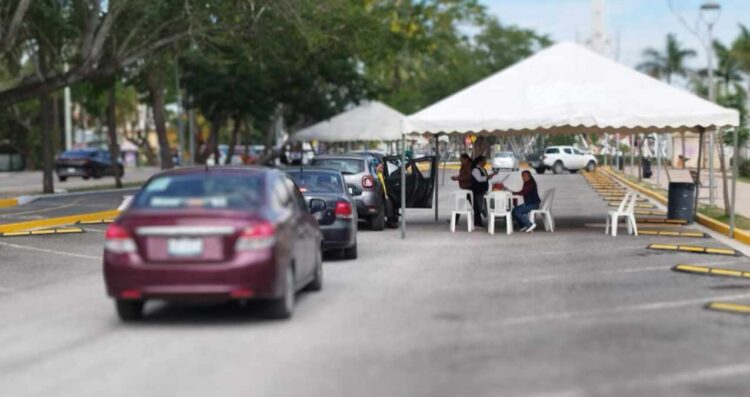 Arranca jornada de vacunación drive-thru en Laguna del Carpintero con éxito en Tampico