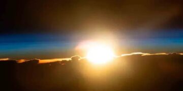 Así se vio el inicio del 2025 desde el espacio, según la EEI