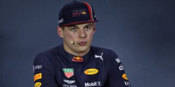 Aston Martin desmiente rumores sobre la llegada de Max Verstappen