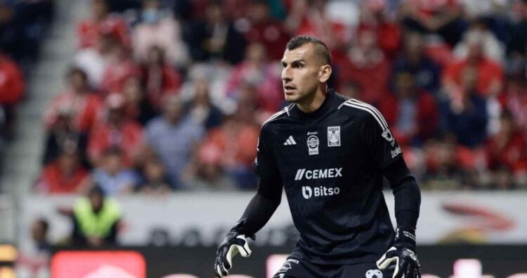 Boca Juniors mira a Nahuel Guzmán como posible refuerzo tras lesión de Sergio Romero