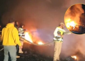Chofer muere calcinado dentro de un tráiler tras volcar en la carretera Mante-Tampico