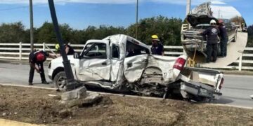 Choque entre camionetas deja un hombre sin vida en General Terán, Nuevo León