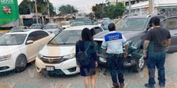 Choque múltiple en Ciudad Victoria deja cuantiosos daños materiales