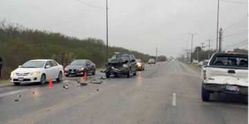Choque por alcance deja un lesionado en la carretera Ribereña en Reynosa