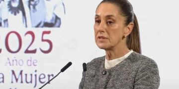 Cierre de las 8 rutas de Mexicana de Aviación es por una revisión, afirma Claudia Sheinbaum