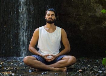 Cómo meditar correctamente en casa