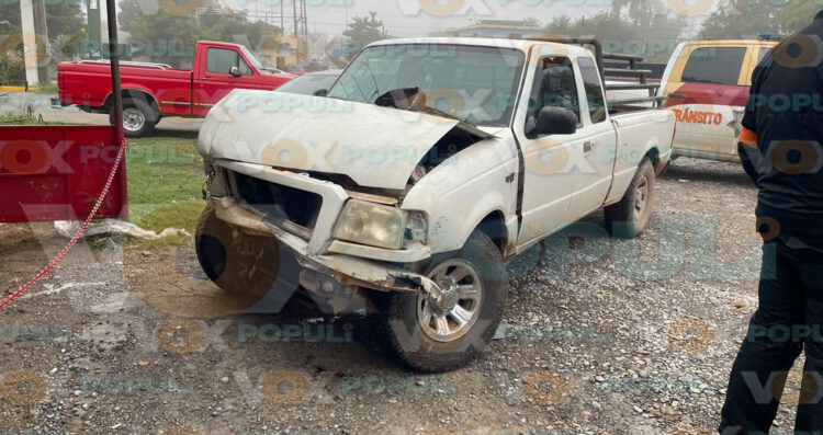 Convulsiona al volante y choca contra barda en Ciudad Victoria