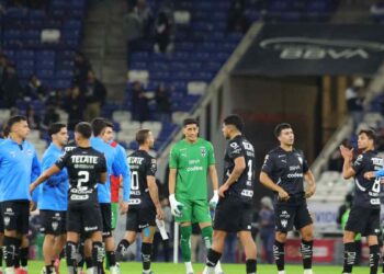 Demichelis espera refuerzos para Rayados en el Clausura 2025
