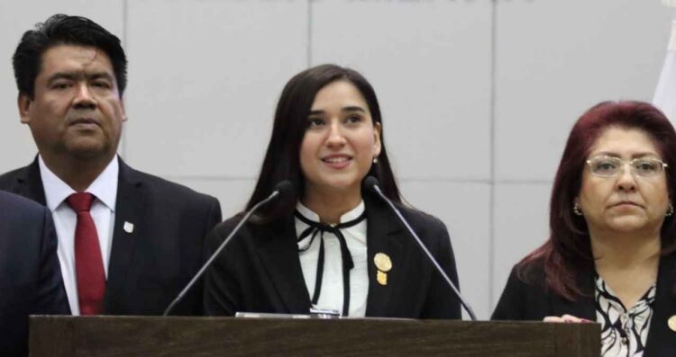 Diputada destaca restauración en vialidades de Victoria