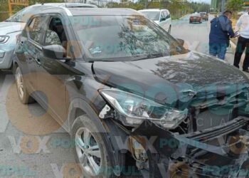 Conductor omite alto y causa choque en estacionamiento de Walmart Adelitas de Ciudad Victoria