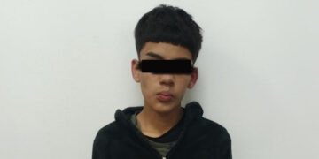 Detienen a joven tras asaltar a una mujer con pistola falsa en Escobedo, Nuevo León