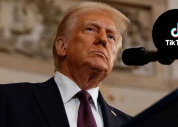 Donald Trump firma decreto que retrasa la prohibición de TikTok