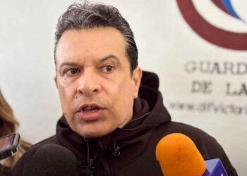 Eduardo Gattás supervisa albergues y entrega cobijas a personas vulnerables en Ciudad Victoria