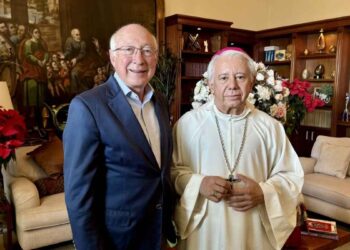 Salazar sugirió a Sheinbaum diálogo con la Iglesia