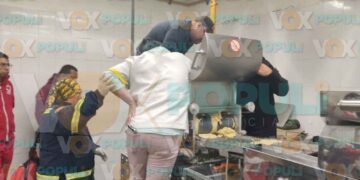 Empleada de tienda Su Bodega a punto de perder la mano en máquina tortillera en Cd. Victoria