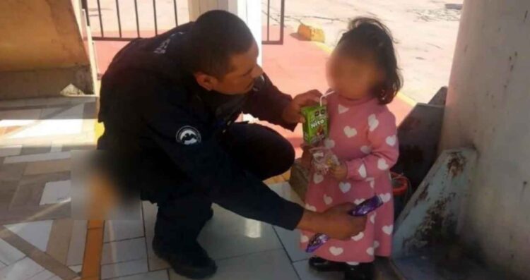 Encuentran a niña caminando sola sobre la Avenida Miguel Alemán en Guadalupe, NL