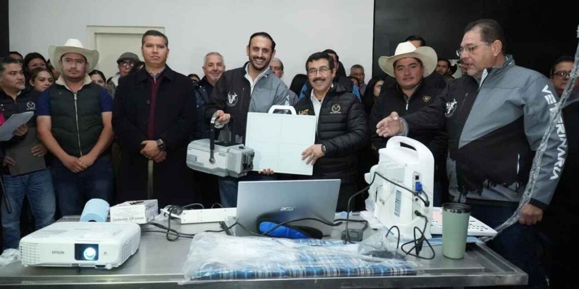 Equipa la UAT con alta tecnología Hospital Veterinario de Grandes Especies