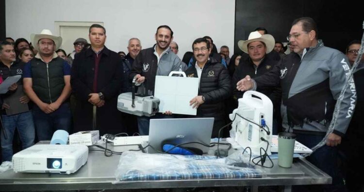 Equipa la UAT con alta tecnología Hospital Veterinario de Grandes Especies