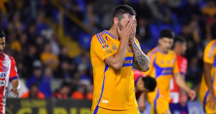 Gignac será operado y podría perderse el resto del torneo Clausura 2025