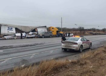 Guardia Estatal atiende accidente en el Libramiento México II, en Nuevo Laredo