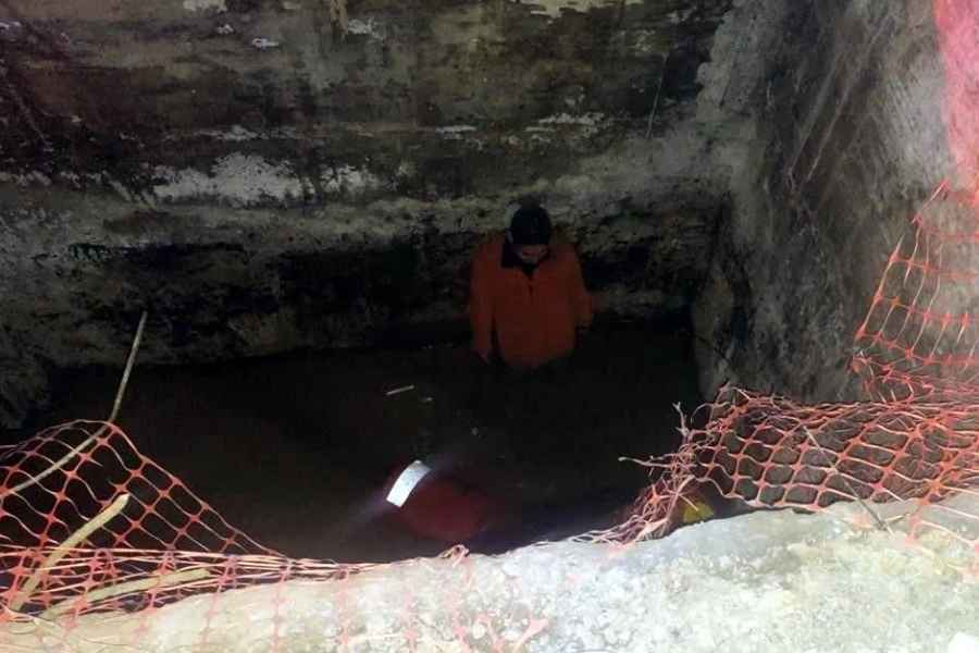 Hombre en presunto estado de ebriedad cae a zanja de 3 metros en Guadalupe, Nuevo León