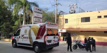 Hombre fallece mientras hacía fila en el INE de El Mante, Tamaulipas