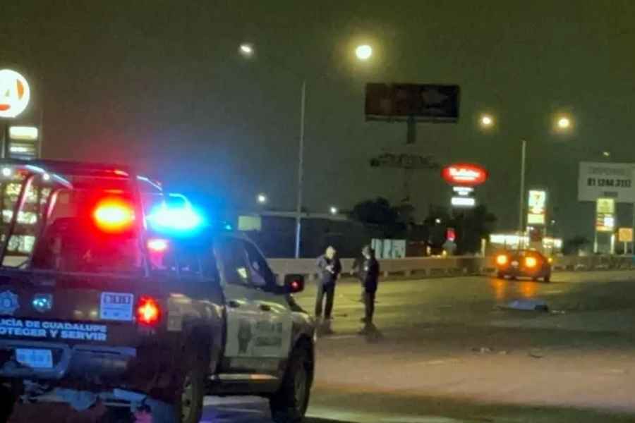 Hombre muere al intentar cruzar el Bulevar Miguel De la Madrid en Guadalupe