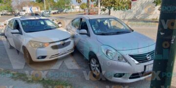 Imprudente conductor ignora semáforo y choca lateralmente en Ciudad Victoria