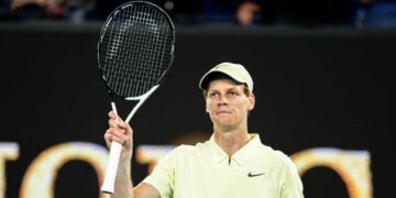 Jannik Sinner avanza a semifinales del Abierto de Australia tras derrotar a Alex de Miñaur