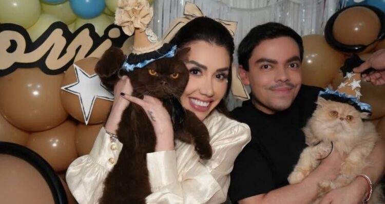 Karime Pindter celebra el cumpleaños de su gato Norris