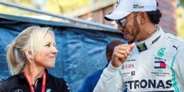 Lewis Angela trabajo Ferrari