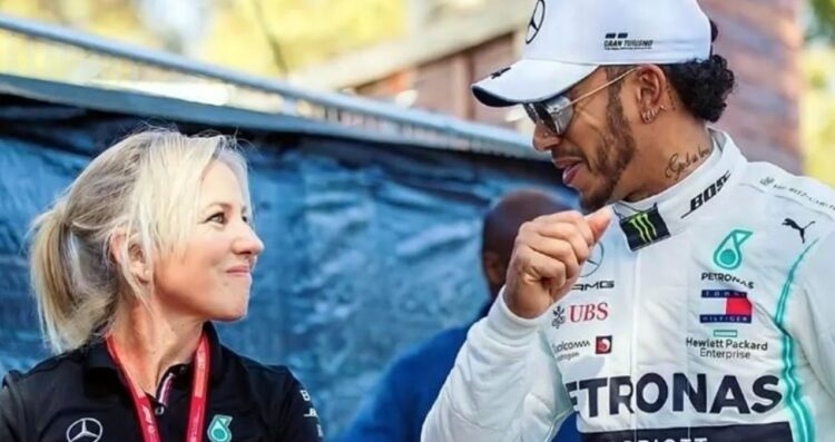 Lewis Angela trabajo Ferrari