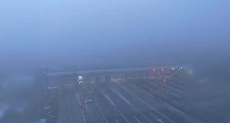 lluvia y neblina en monterrey