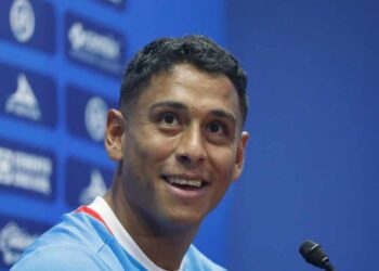 Luis Romo inicia su nueva etapa con Chivas