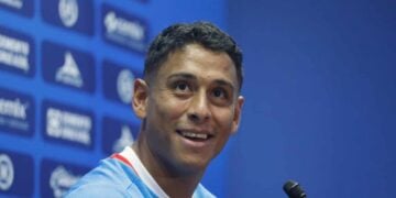 Luis Romo inicia su nueva etapa con Chivas
