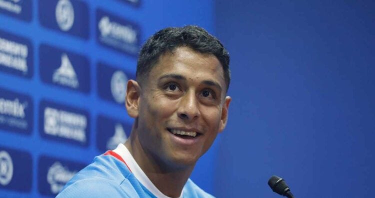 Luis Romo inicia su nueva etapa con Chivas
