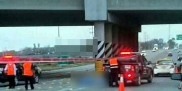 Masculino intenta cruzar la Carretera a Reynosa y muere al ser atropellado por un taxi