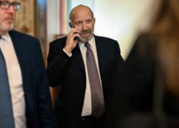 México podría evitar aranceles si combate migración y fentanilo: Secretario de Comercio de EU, Howard Lutnick