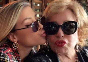 Michelle honra Silvia Pinal