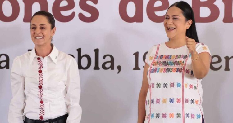 Ariadna Montiel migrantes